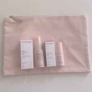 ONOMIE - Award winning Korean skincare Set of 4 Skin care BUNDLE! All New in box